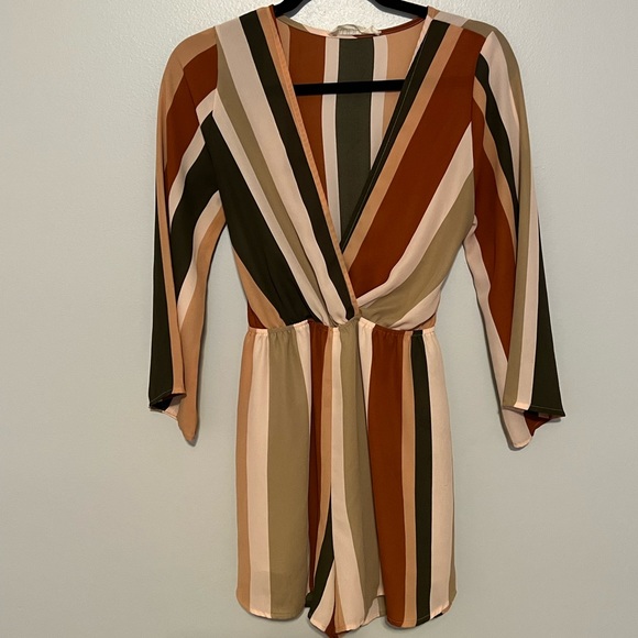 Lulu Lemon Stripped Romper - Picture 2 of 3